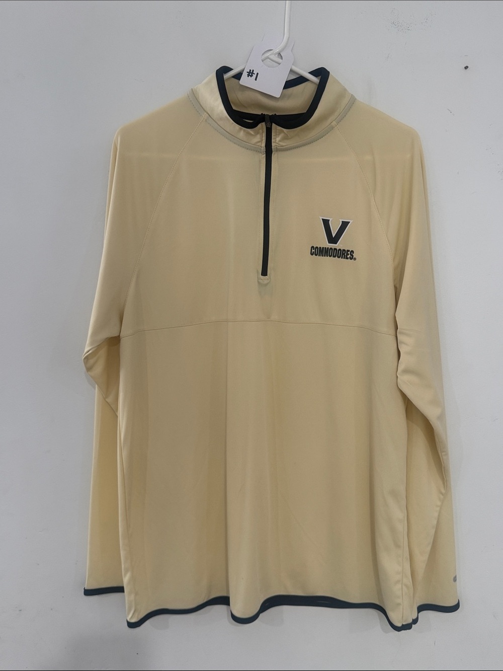 V Commodores Men's Cream Half-Zip Pullover